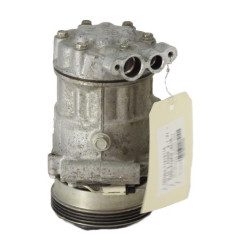 Compresseur clim RENAULT CLIO 2 Photo n°4