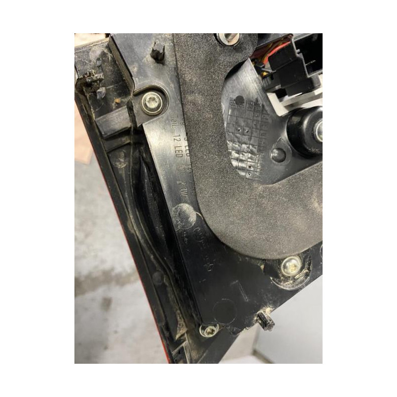 Feu arriere secondaire gauche (feux) VOLKSWAGEN GOLF 6