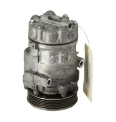 Compresseur clim FIAT FIORINO 3 Photo n°4