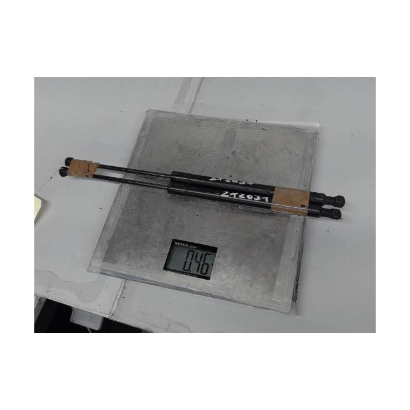 Verin de coffre PEUGEOT 208 1