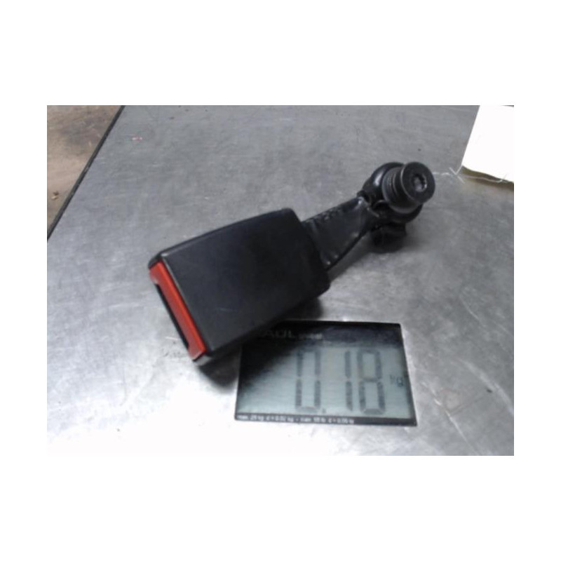 Attache ceinture arriere gauche AUDI Q5 1