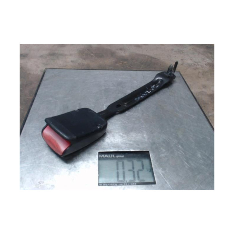 Attache ceinture avant droit RENAULT SCENIC 3