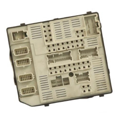 Boitier servitude moteur (BSM) RENAULT MEGANE 3 Photo n°6