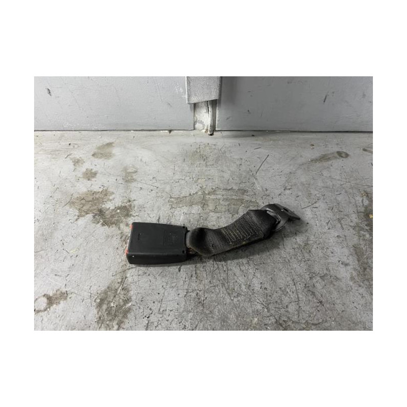 Attache ceinture arriere gauche BMW X3 E83