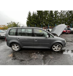 Compresseur clim VOLKSWAGEN TOURAN 1 Photo n°17