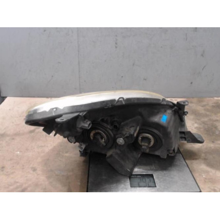 Optique avant principal gauche (feux)(phare) TOYOTA COROLLA VERSO 2 Photo n°1