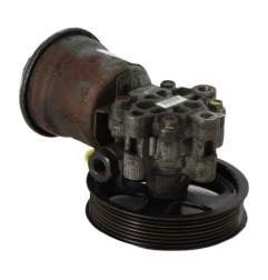 Pompe de direction TOYOTA COROLLA VERSO 2