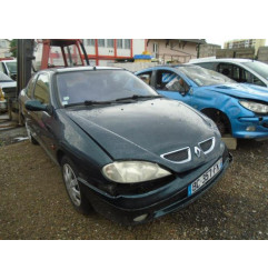 Feu arriere principal gauche (feux) RENAULT MEGANE 1 Photo n°3