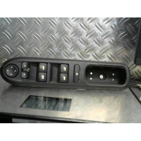 Interrupteur de leve vitre avant gauche PEUGEOT 407
