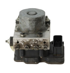 Bloc ABS (freins anti-blocage) MERCEDES CLASSE CLA 117 Photo n°1