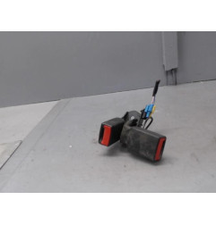 Attache ceinture arriere droit MERCEDES CLASSE CLA 117