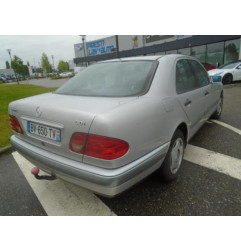 Feu arriere principal droit (feux) MERCEDES CLASSE E 210 Photo n°6