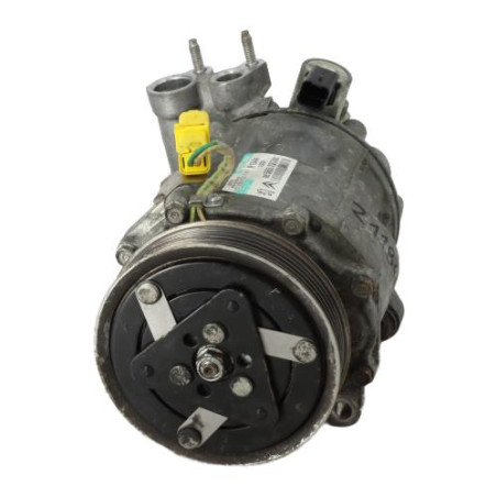 Compresseur clim PEUGEOT 407 Photo n°1