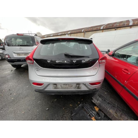 Attache ceinture arriere droit VOLVO V 40 2