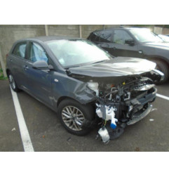 Attache ceinture avant droit KIA RIO 4 Photo n°7