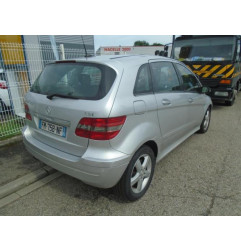 Trappe d'essence MERCEDES CLASSE B 245 Photo n°3