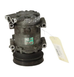 Compresseur clim RENAULT CLIO 2 Photo n°1