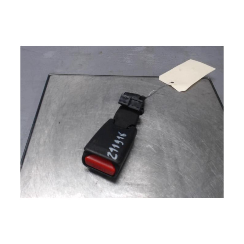 Attache ceinture arriere gauche PEUGEOT 108