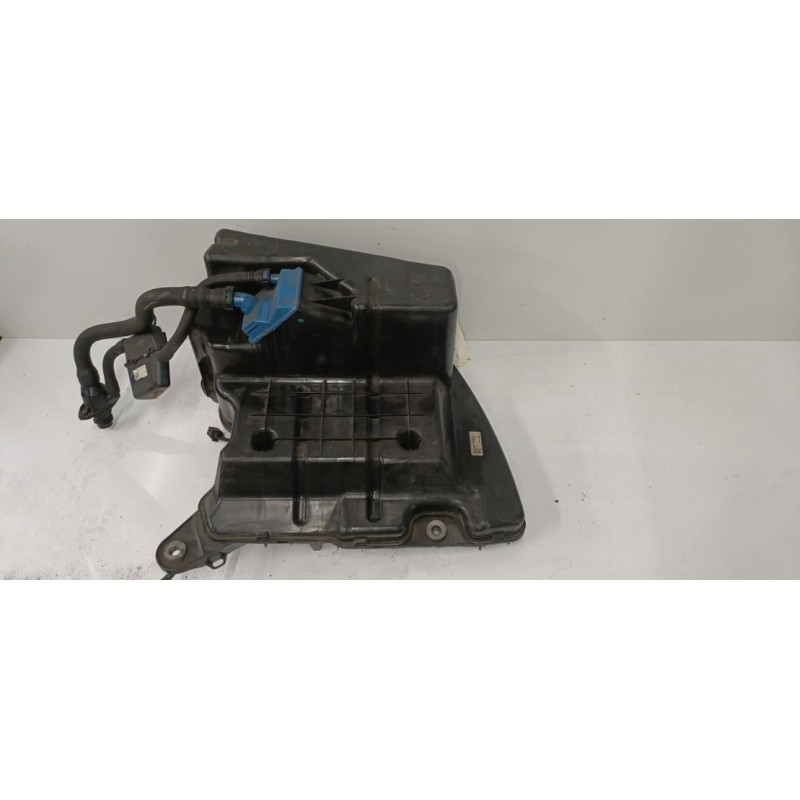 Reservoir AdBlue AUDI A4 4 Photo n°5