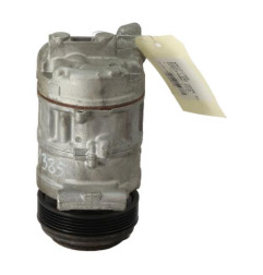 Compresseur clim BMW SERIE 1 E82 Photo n°3