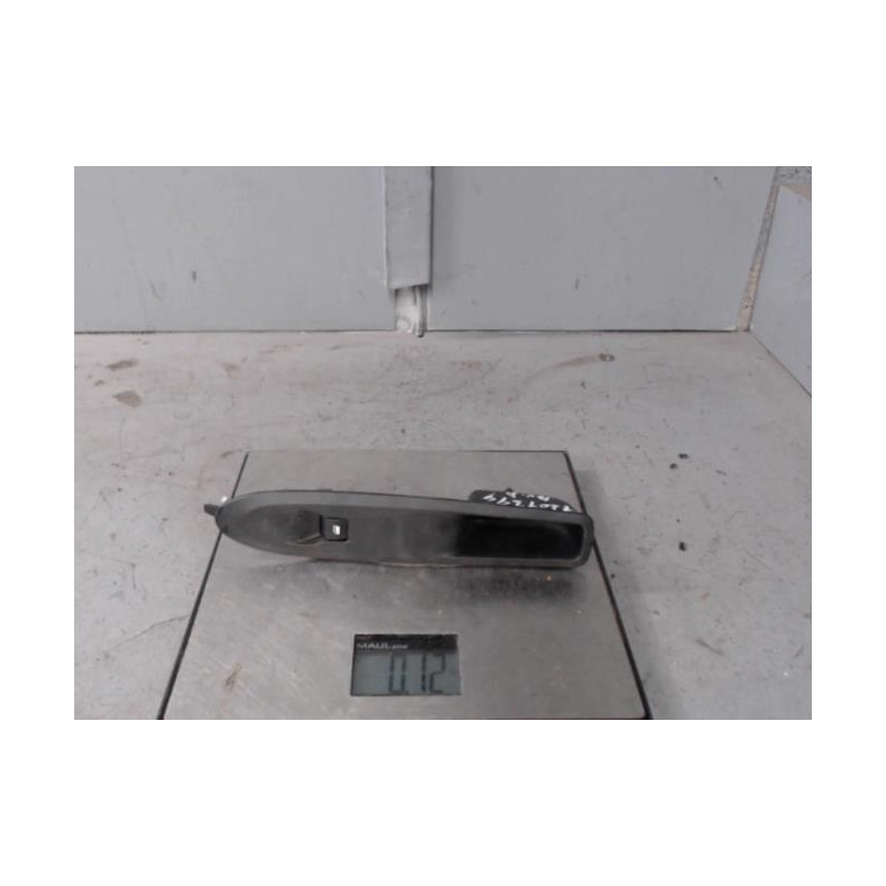 Interrupteur de leve vitre avant droit CITROEN C4 2