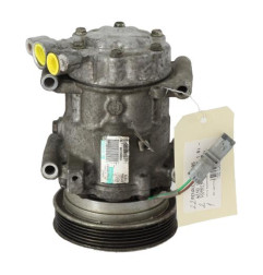 Compresseur clim RENAULT WIND Photo n°1