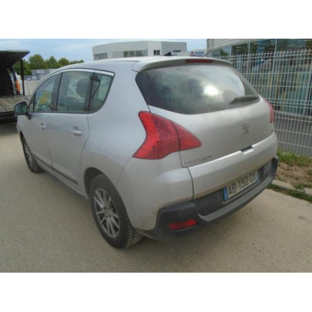 Vitre avant droit PEUGEOT 3008 1