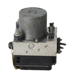 Bloc ABS (freins anti-blocage) TOYOTA COROLLA VERSO 2 Photo n°4