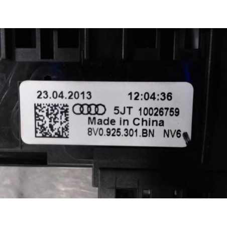 Bouton de warning AUDI A3 3 Photo n°1