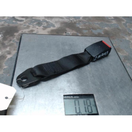 Attache ceinture arriere droit OPEL CORSA A