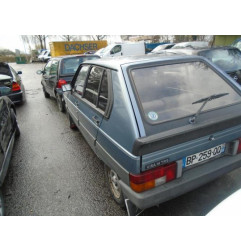 Attache ceinture arriere gauche CITROEN VISA Photo n°3