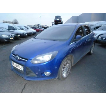 Attache ceinture avant droit FORD FOCUS 3