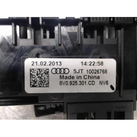 Bouton de warning AUDI A3 3 Photo n°1