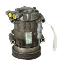 Compresseur clim RENAULT CLIO 3 Photo n°1