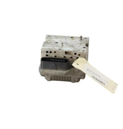 Bloc ABS (freins anti-blocage) TOYOTA COROLLA VERSO 2