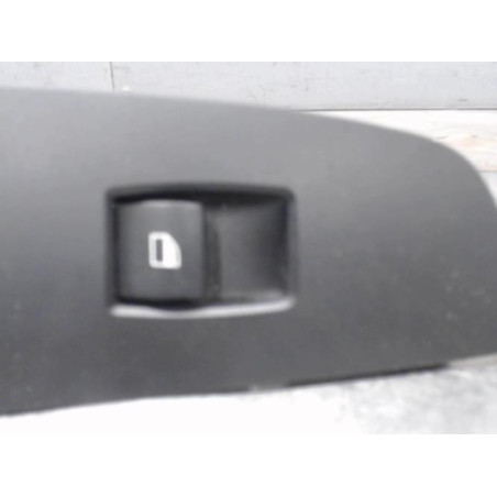 Interrupteur de leve vitre avant droit BMW SERIE 1 E81
