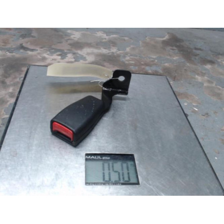 Attache ceinture arriere gauche HYUNDAI COUPE 2 Photo n°1