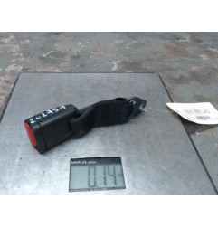 Attache ceinture arriere centrale DACIA SANDERO 2