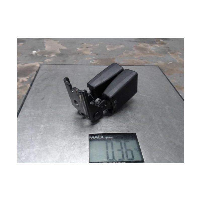 Attache ceinture arriere droit FORD FIESTA 6