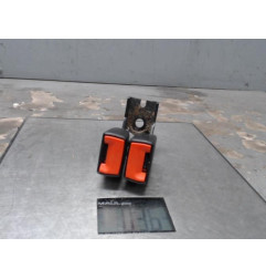 Attache ceinture arriere droit FORD FIESTA 6