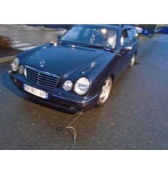Retroviseur droit MERCEDES CLASSE E 210 Photo n°10