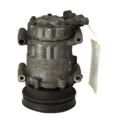 Compresseur clim RENAULT CLIO 2 Photo n°3