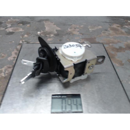 Ceinture arriere centrale PEUGEOT 5008 1