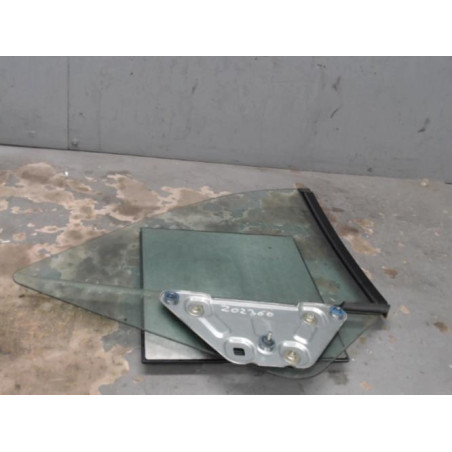 Vitre arriere gauche AUDI A4 2 Photo n°1