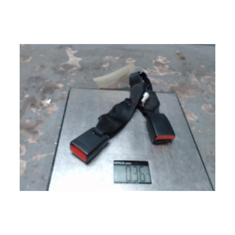 Attache ceinture arriere droit BMW SERIE 3 F30