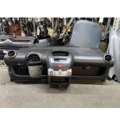 Planche de bord complete PEUGEOT 107 Photo n°5