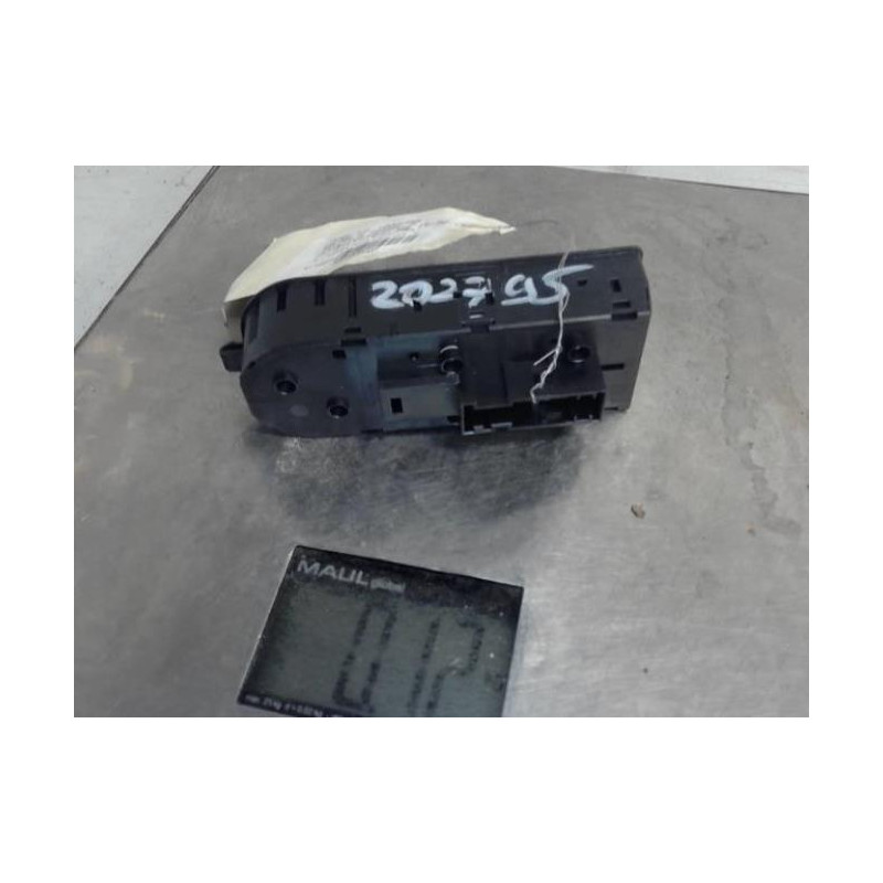 Interrupteur de leve vitre avant gauche OPEL ASTRA H