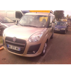Pare choc avant FIAT DOBLO 2 Photo n°5