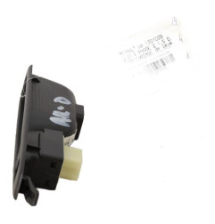 Interrupteur de leve vitre arriere droit RENAULT CLIO 4