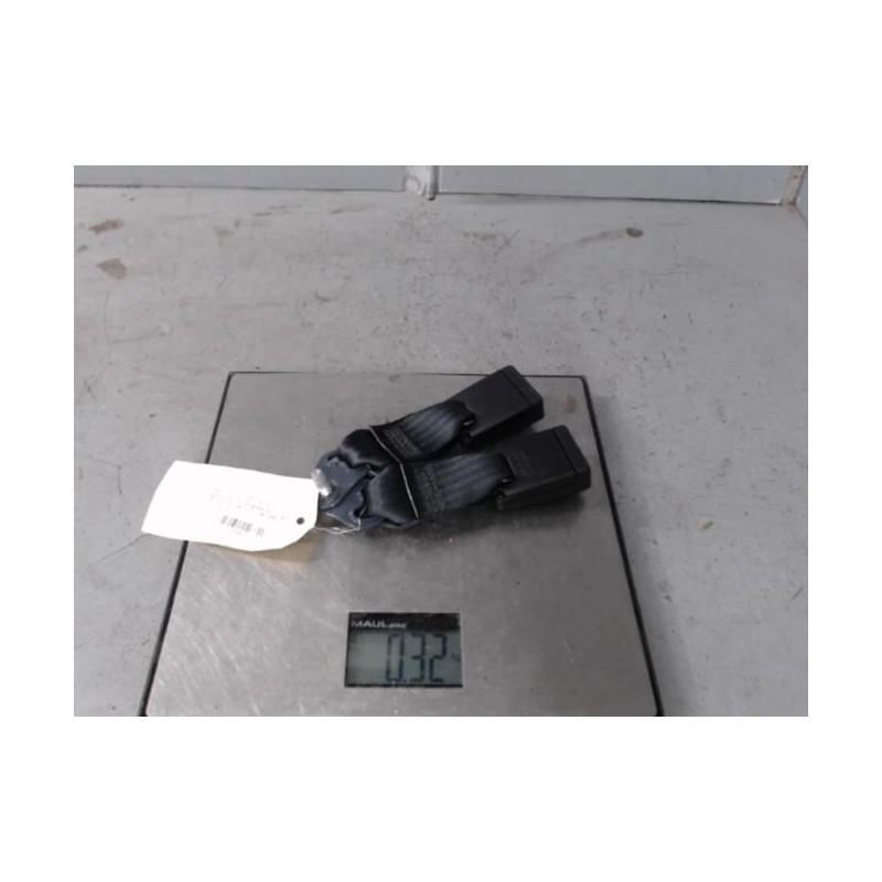 Attache ceinture arriere gauche DACIA SANDERO 2